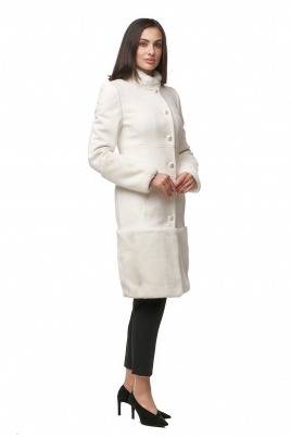 Женское пальто из текстиля с воротником, отделка искусственный мех